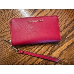 Michael Kors wristlet wallet with zipper in red